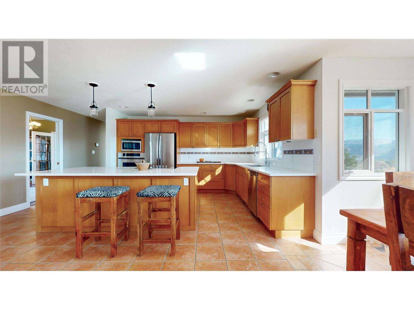  614 Wilson Mountain Road, Oliver