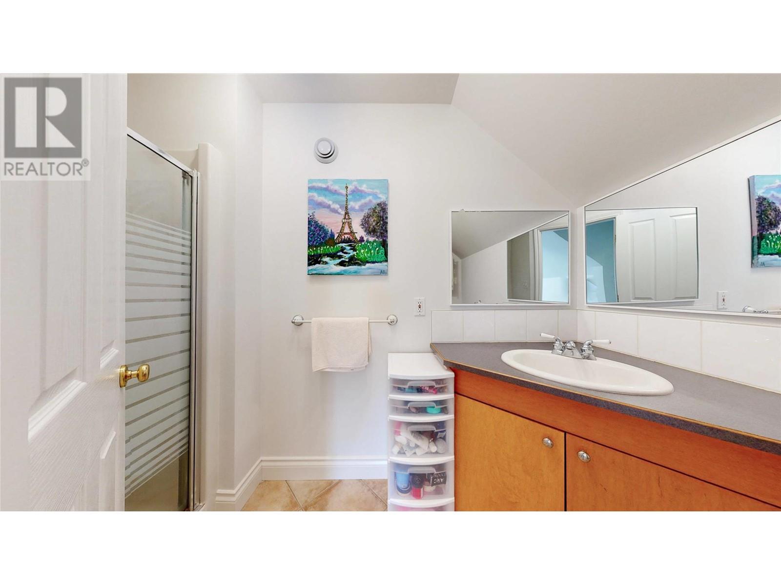  614 Wilson Mountain Road, Oliver