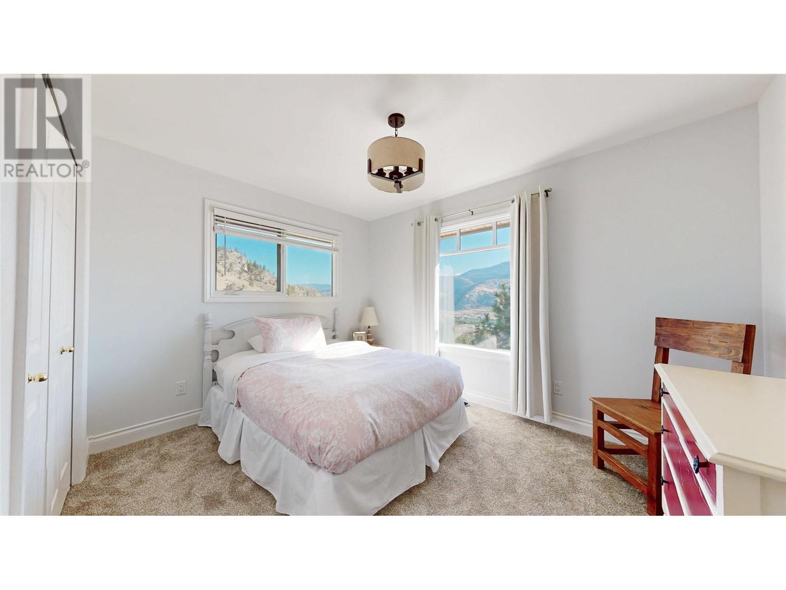  614 Wilson Mountain Road, Oliver