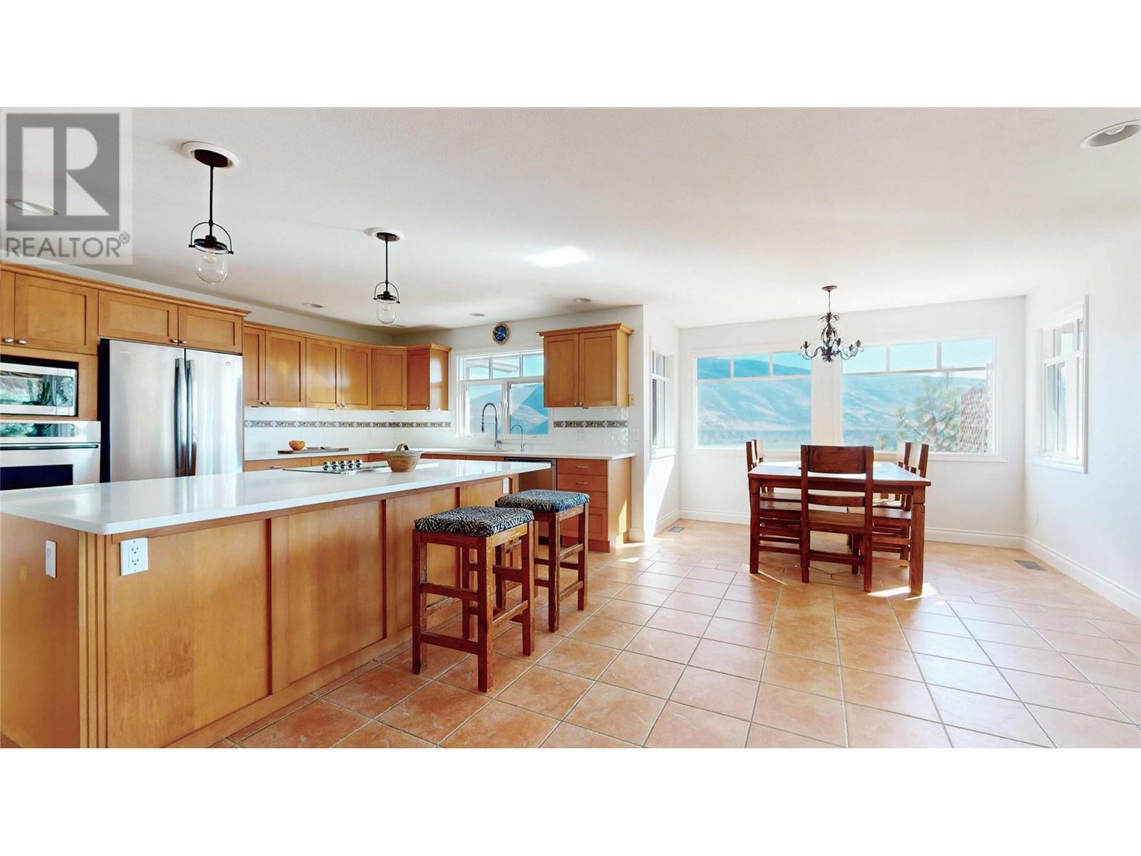  614 Wilson Mountain Road, Oliver
