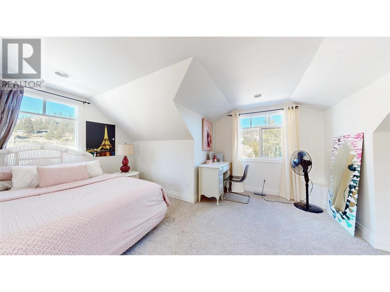  614 Wilson Mountain Road, Oliver