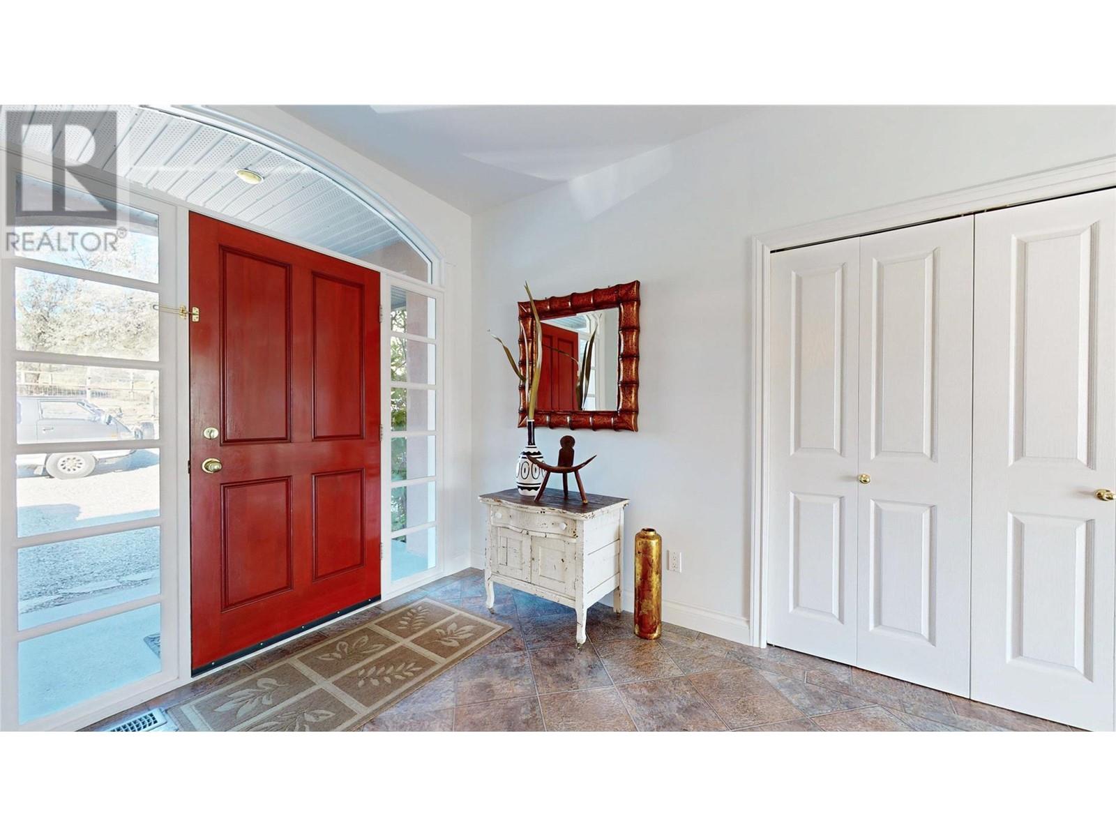  614 Wilson Mountain Road, Oliver