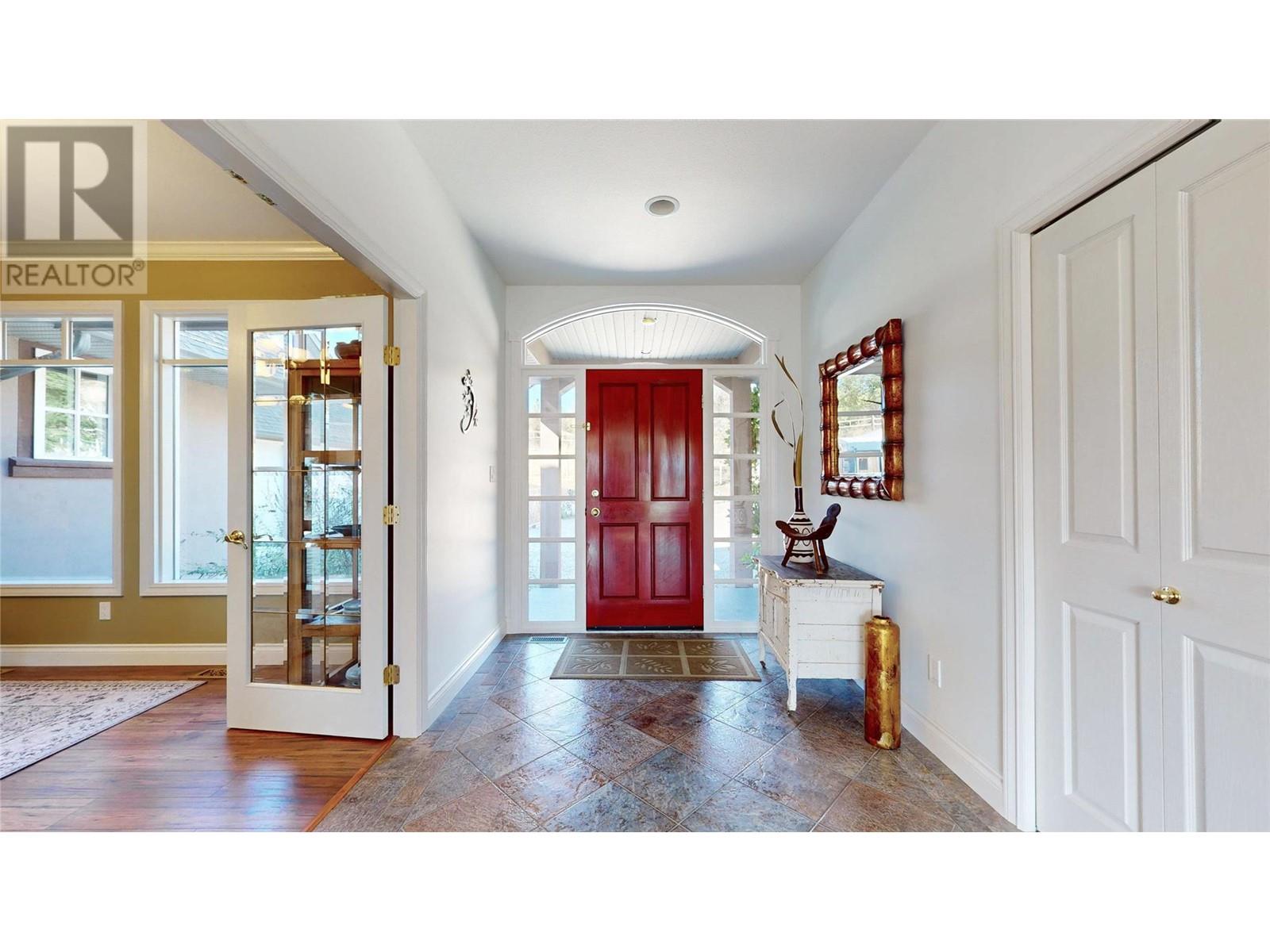  614 Wilson Mountain Road, Oliver
