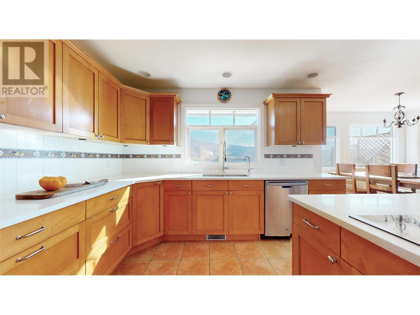  614 Wilson Mountain Road, Oliver