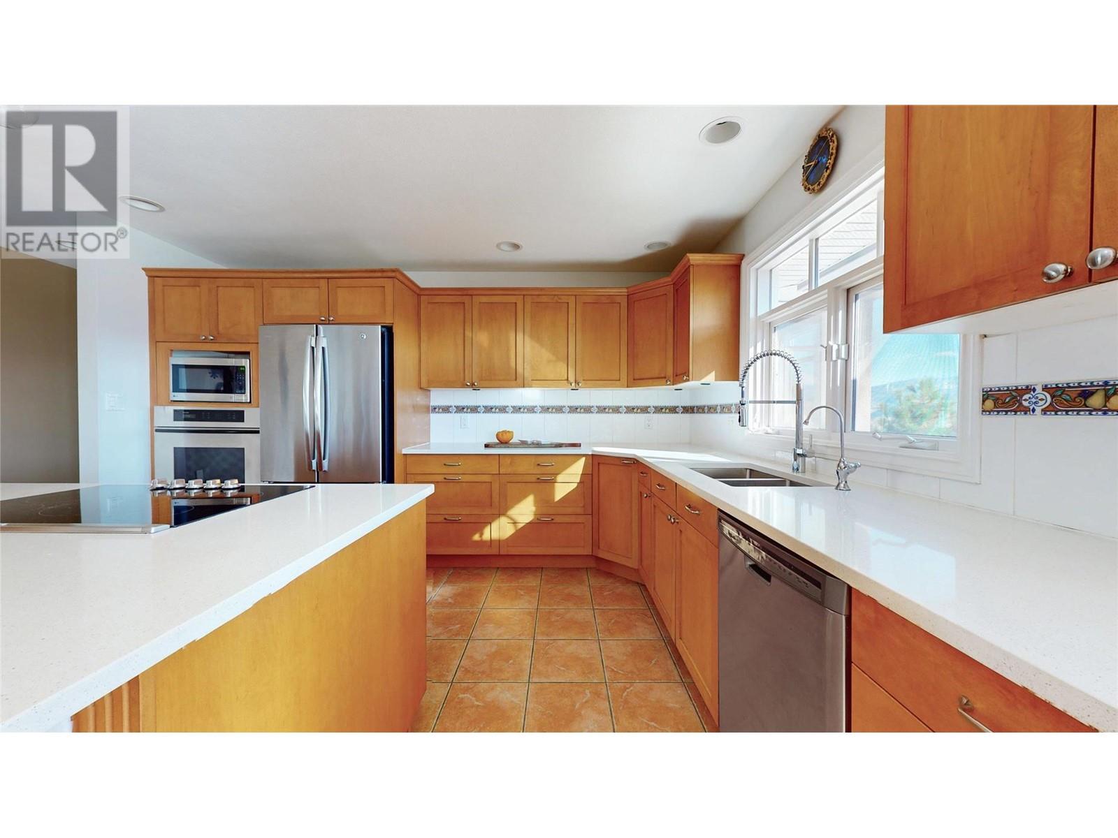  614 Wilson Mountain Road, Oliver