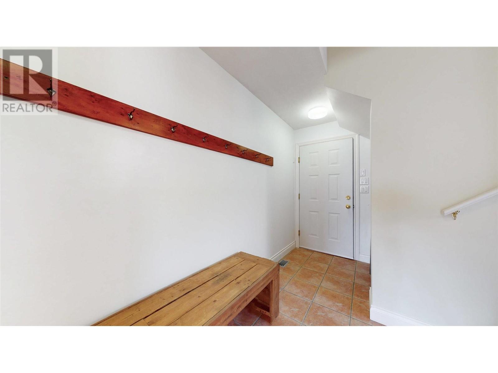  614 Wilson Mountain Road, Oliver