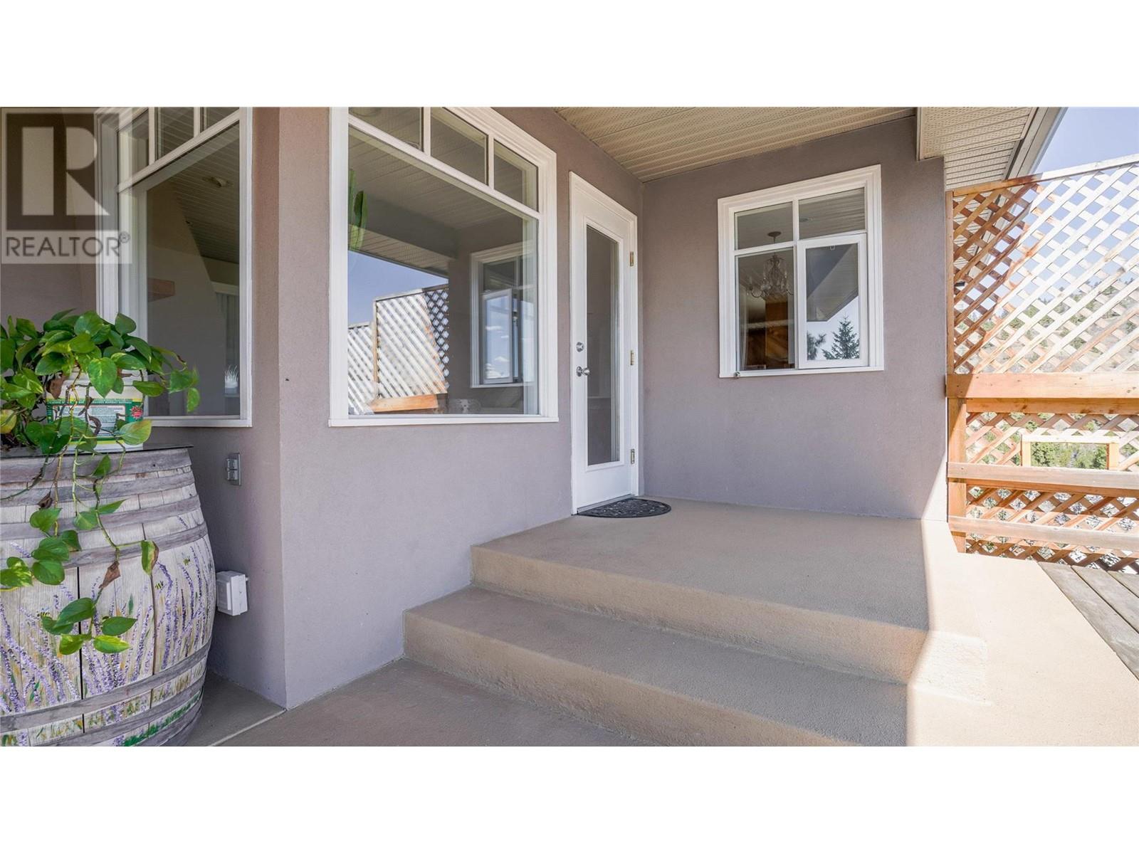  614 Wilson Mountain Road, Oliver