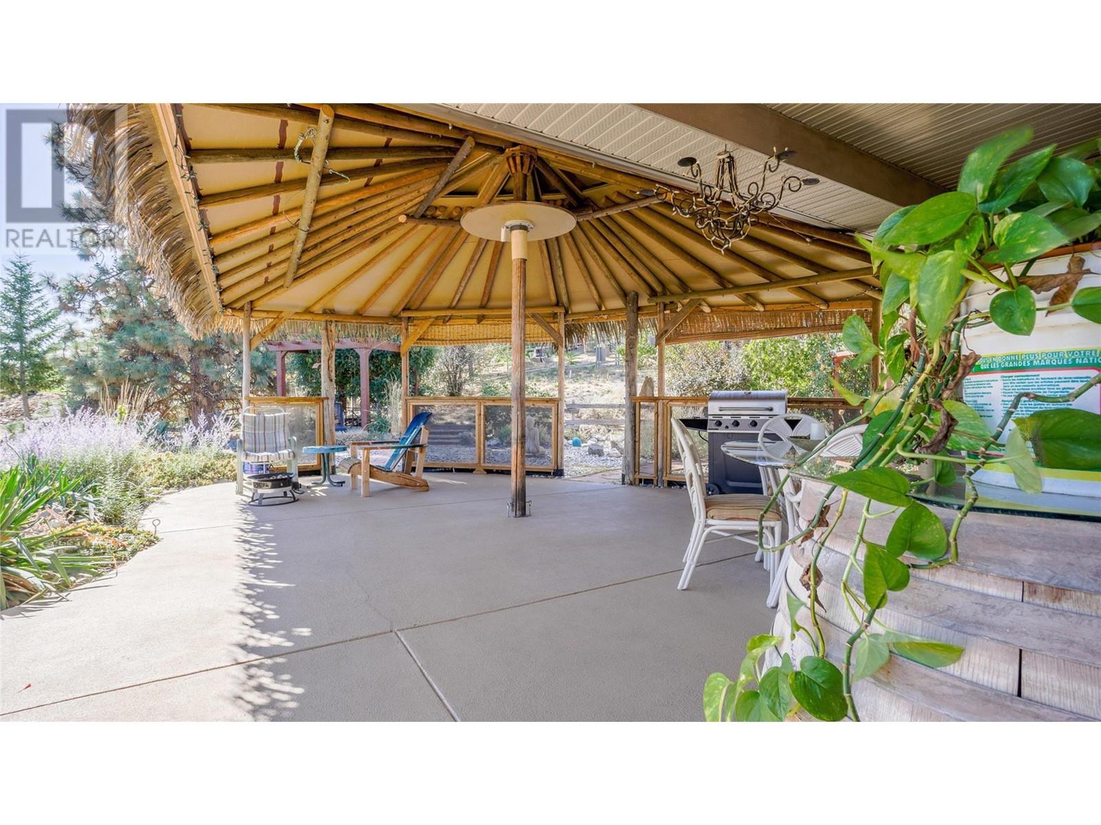  614 Wilson Mountain Road, Oliver