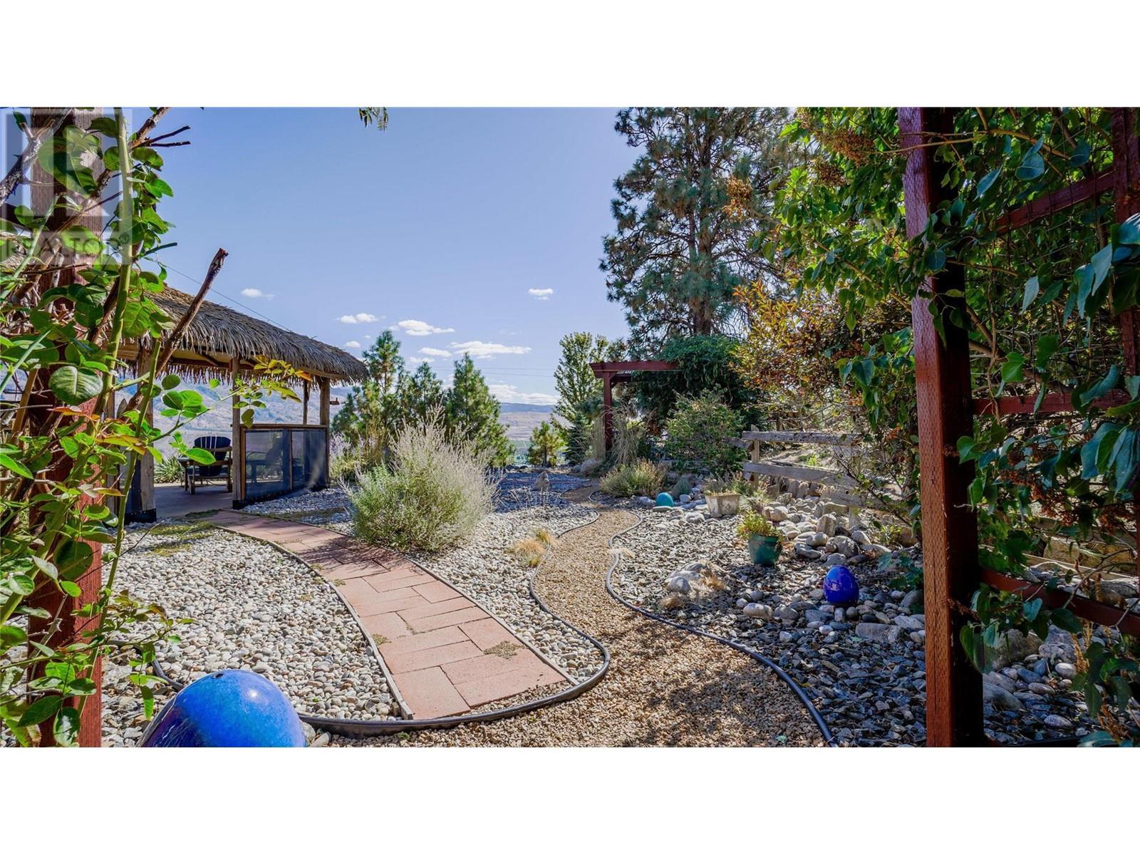  614 Wilson Mountain Road, Oliver