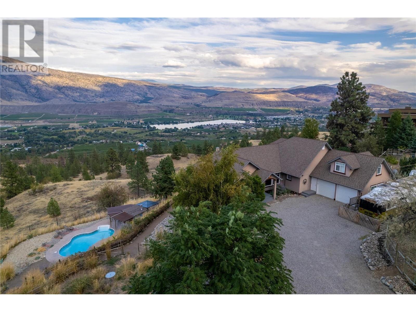 614 Wilson Mountain Road, Oliver