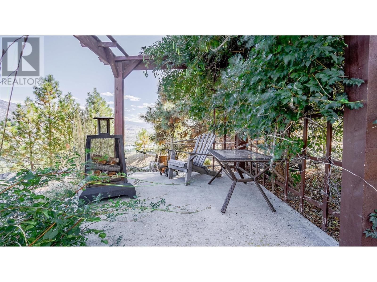  614 Wilson Mountain Road, Oliver