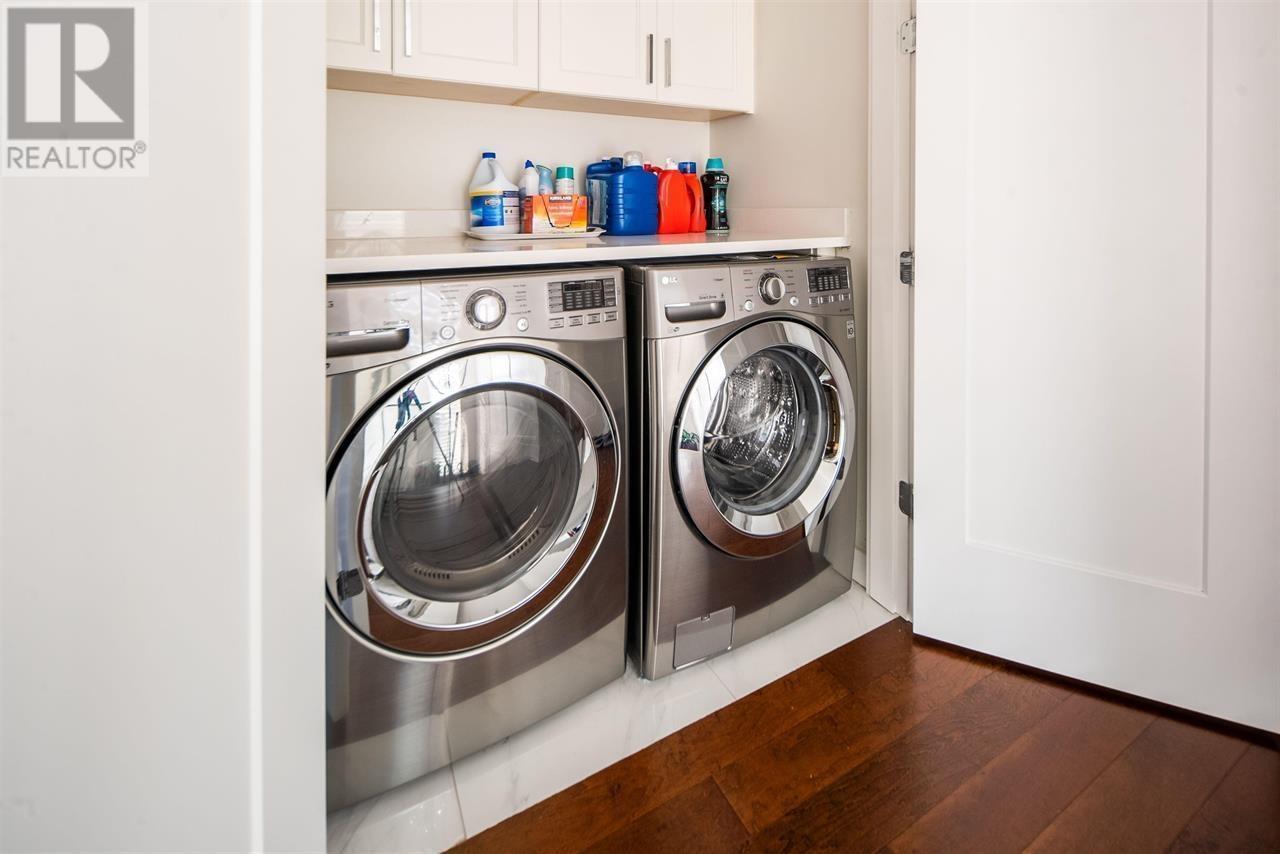 5819 MONCTON Street, Richmond