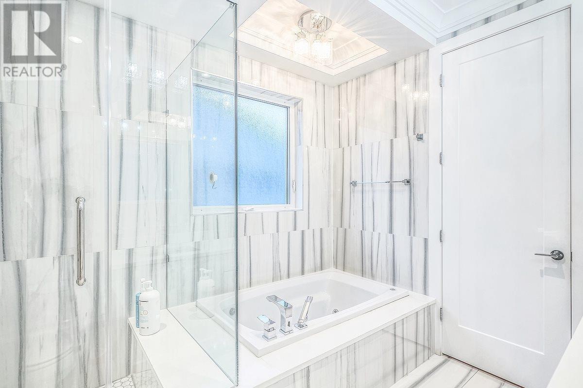 5819 MONCTON Street, Richmond