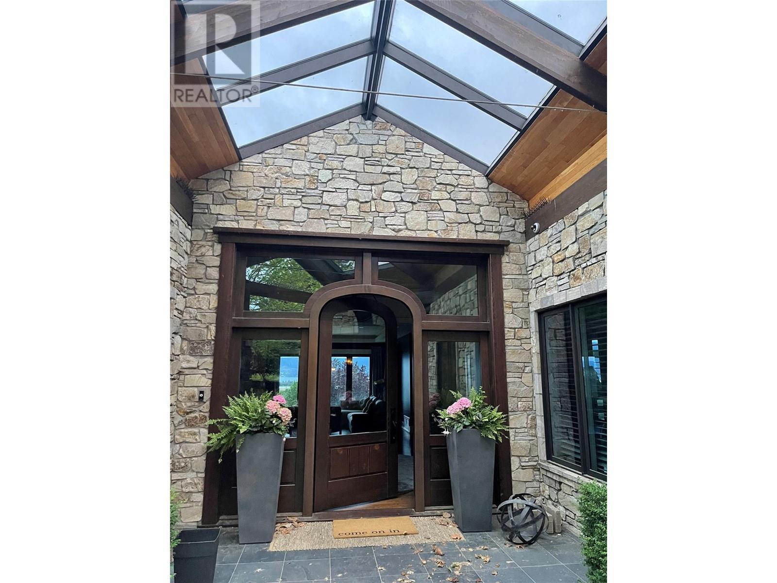 4040 Casorso Road, Kelowna