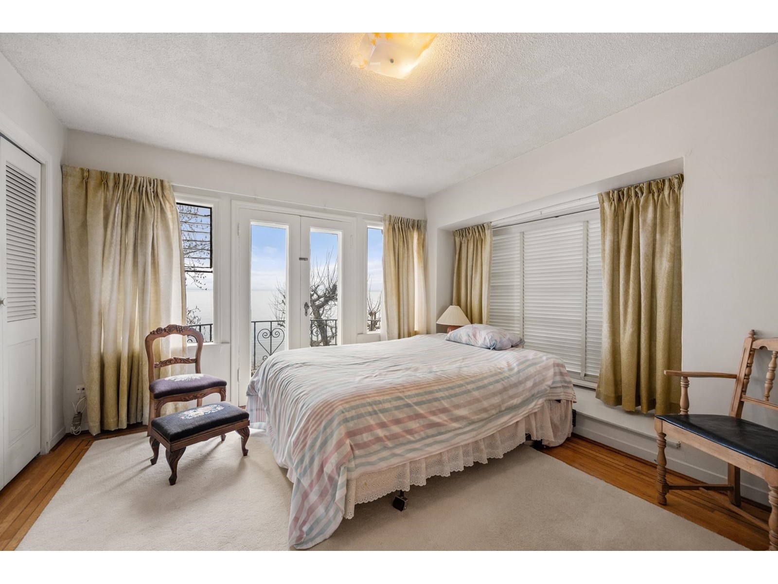 14458 MARINE DRIVE, White Rock real estate listing R2971120