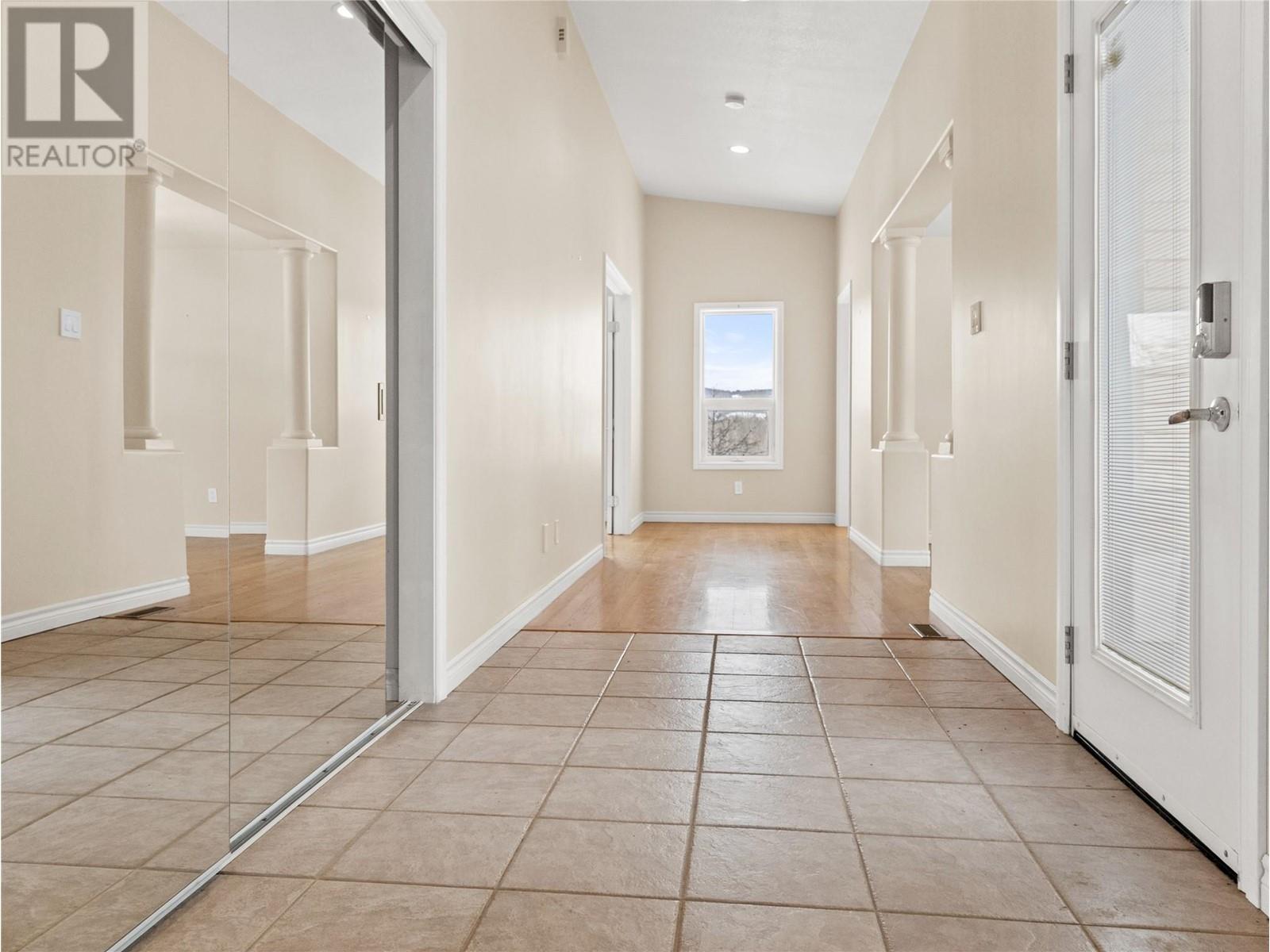 5105/5101 53 Street, Pouce Coupe