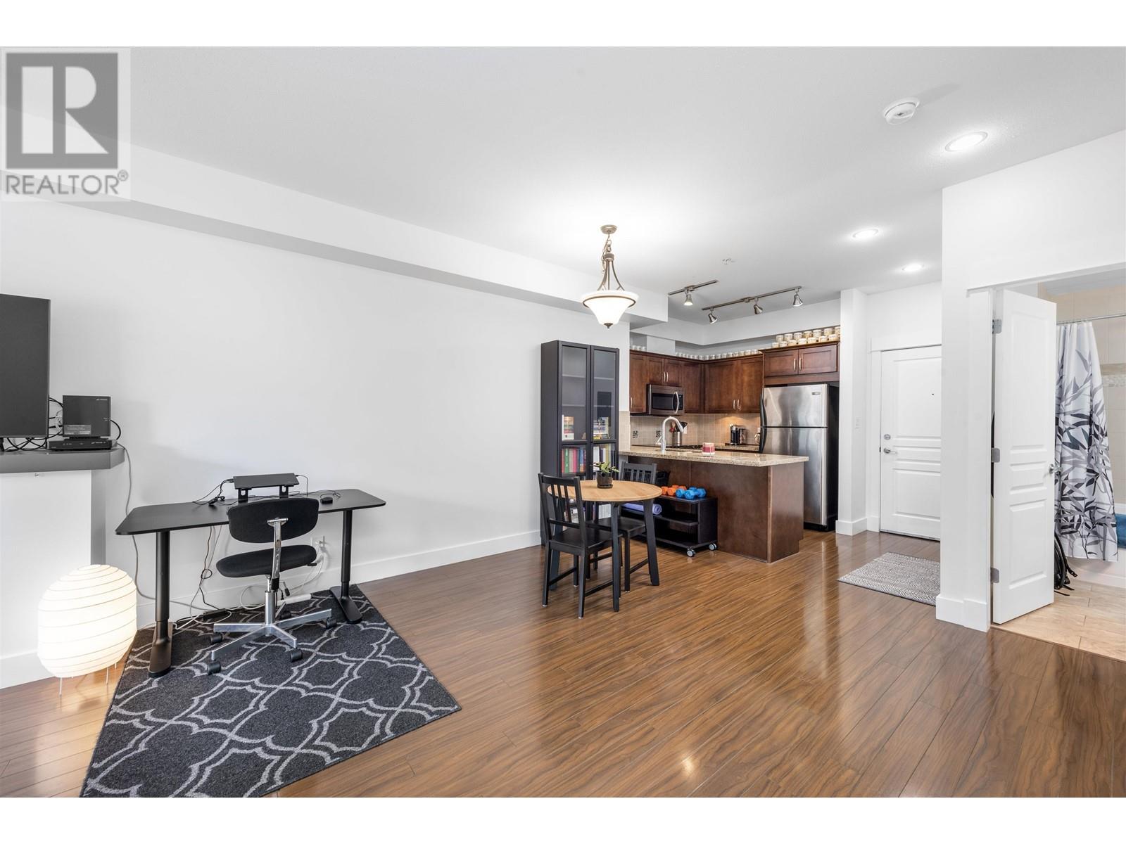 309 1336 MAIN STREET, Squamish real estate listing R2971597