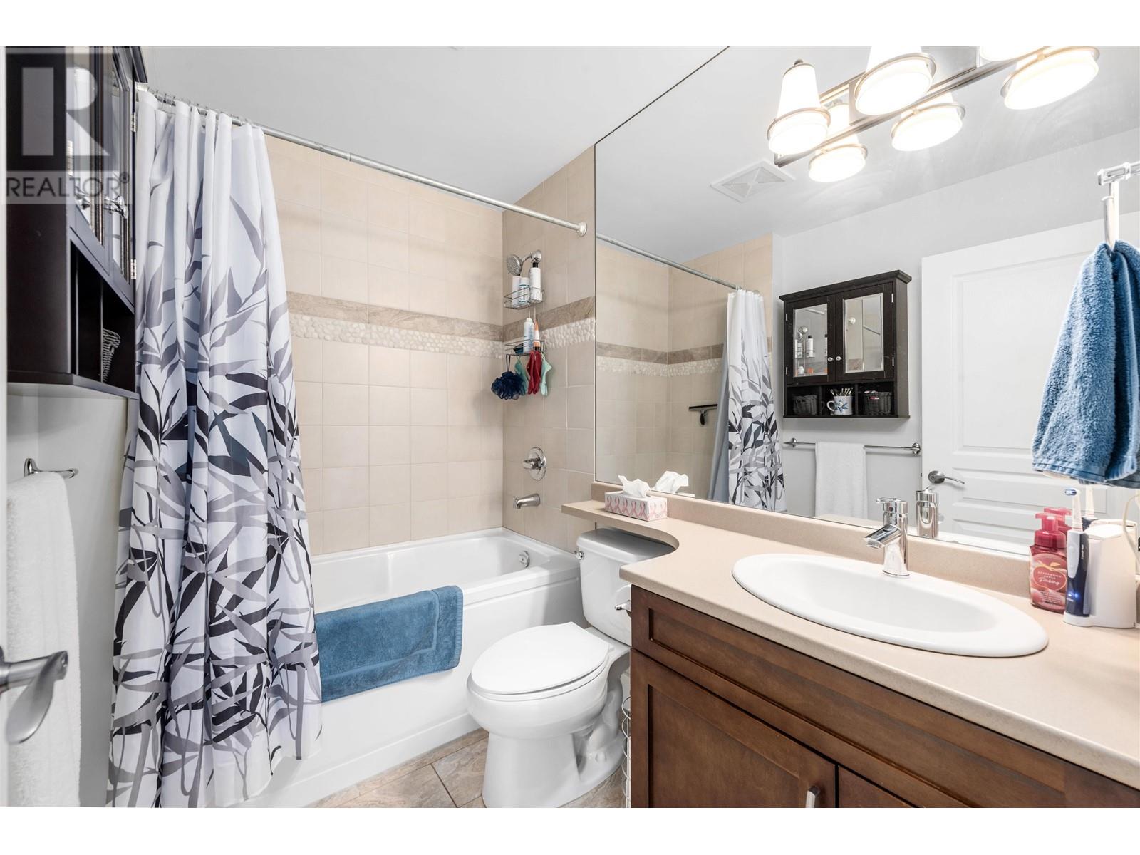 309 1336 MAIN STREET, Squamish real estate listing R2971597