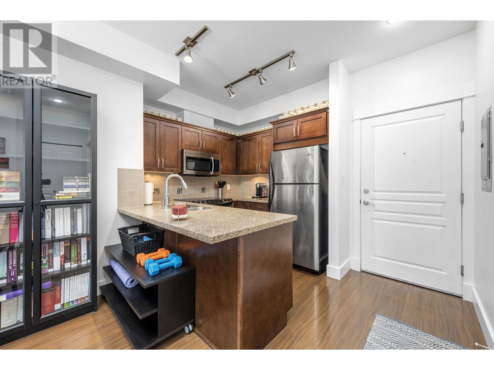309 1336 MAIN STREET, Squamish real estate listing R2971597