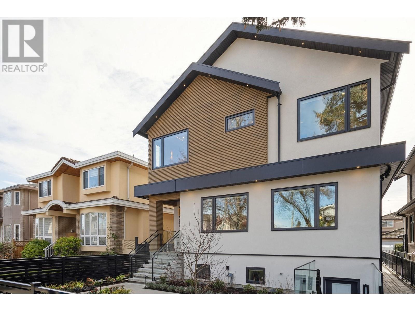 2792 W 21ST AVENUE, Vancouver