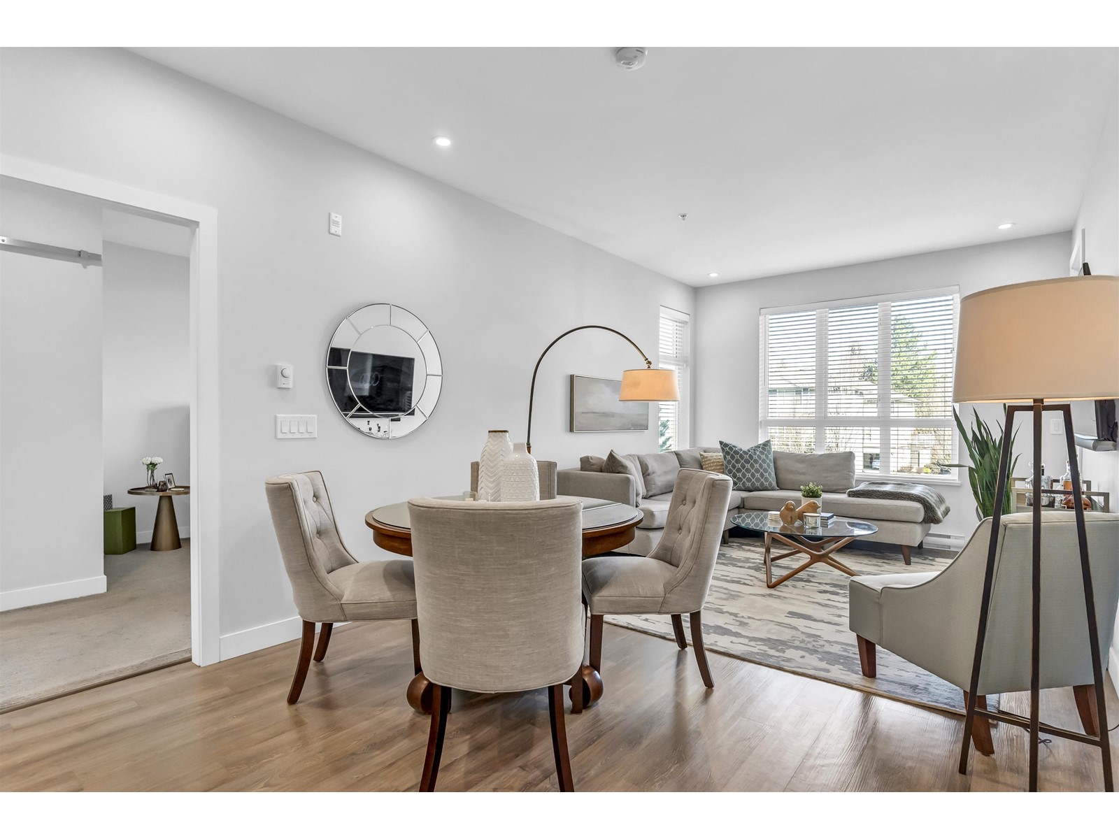 Photo 3 of 312 15436 31 Avenue, Surrey BC