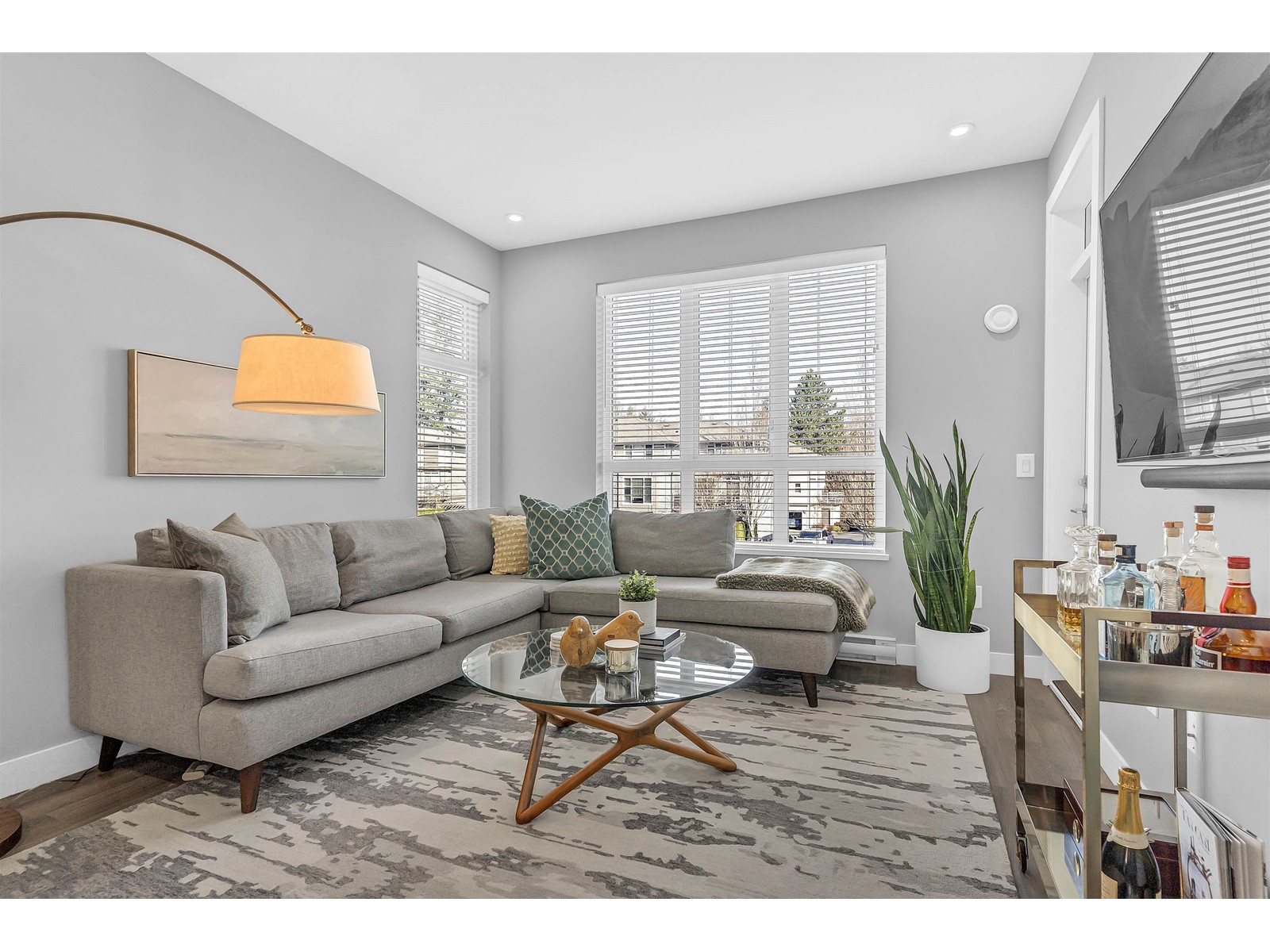 Photo 4 of 312 15436 31 Avenue, Surrey BC