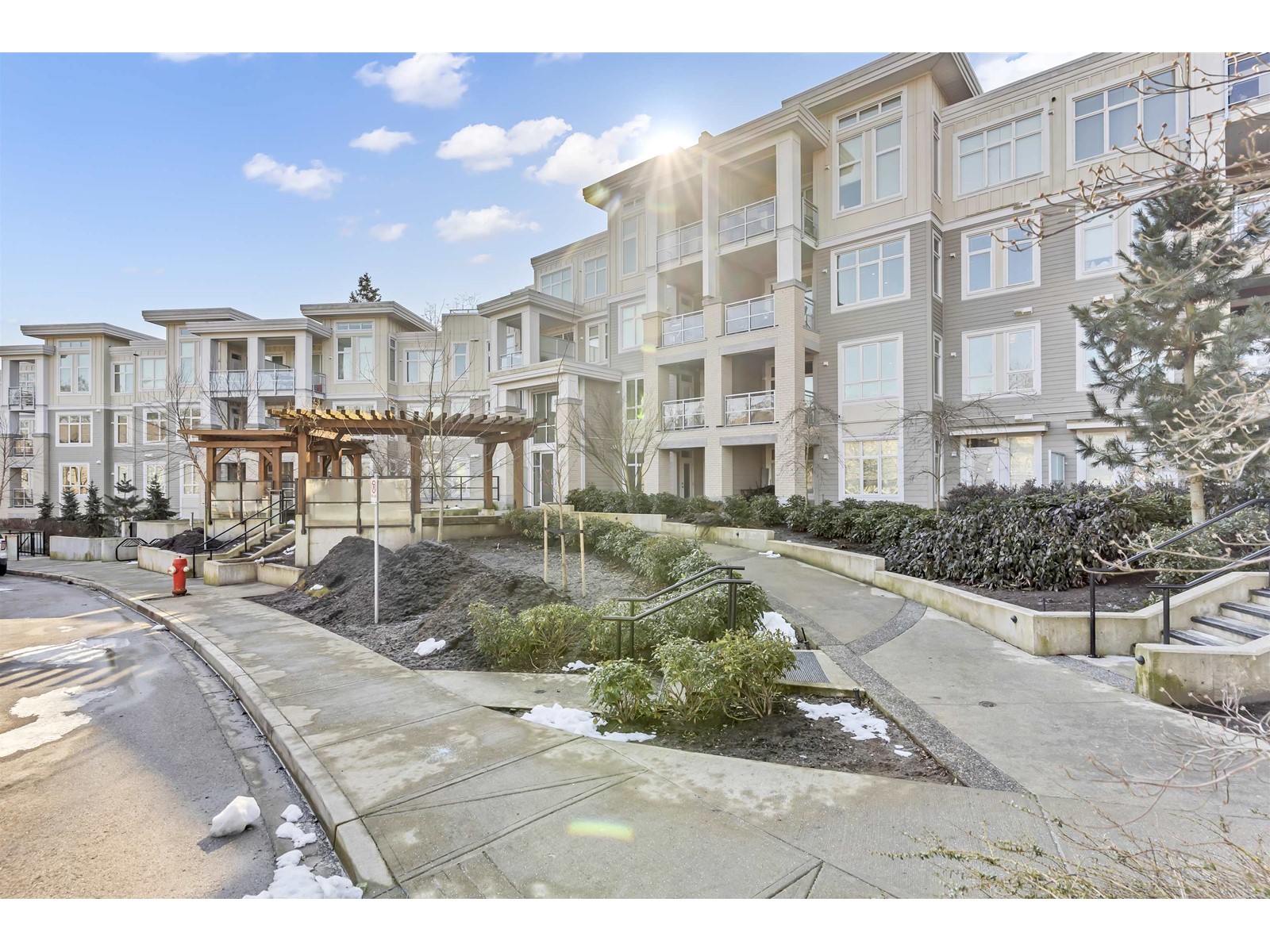 Photo 18 of 312 15436 31 Avenue, Surrey BC