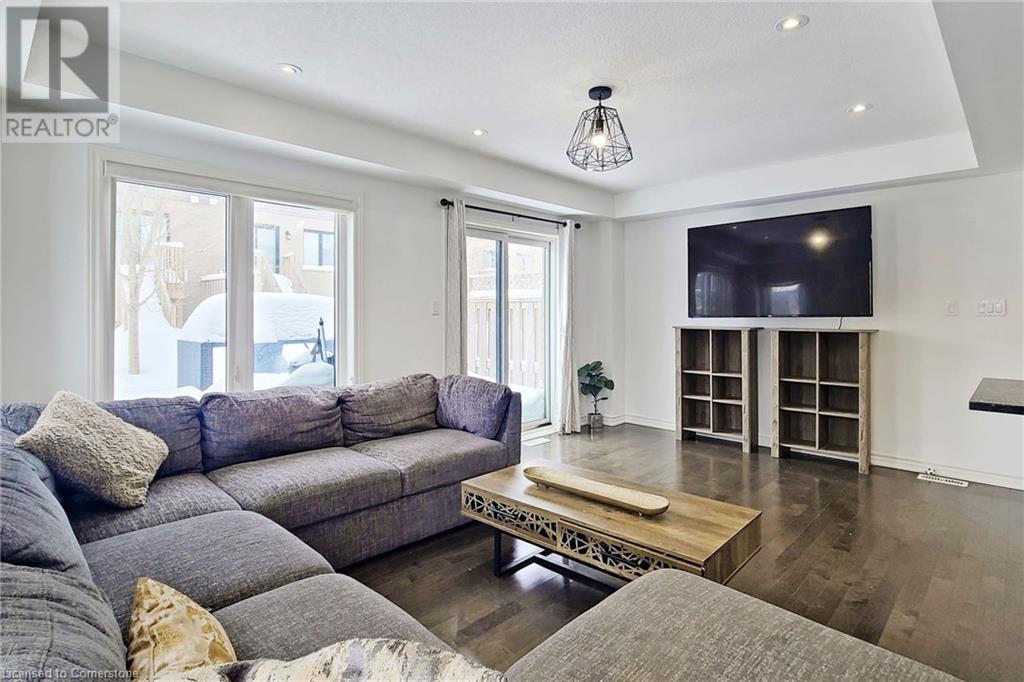 Photo 17 of 91 E Poppy Drive E Unit 13, Guelph ON