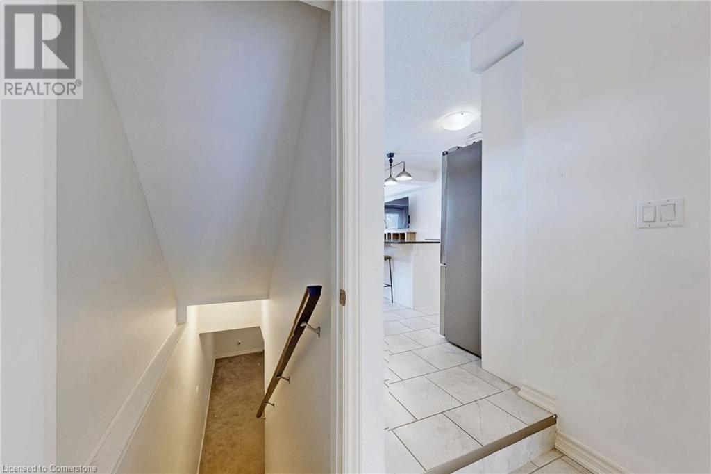 Photo 37 of 91 E Poppy Drive E Unit 13, Guelph ON