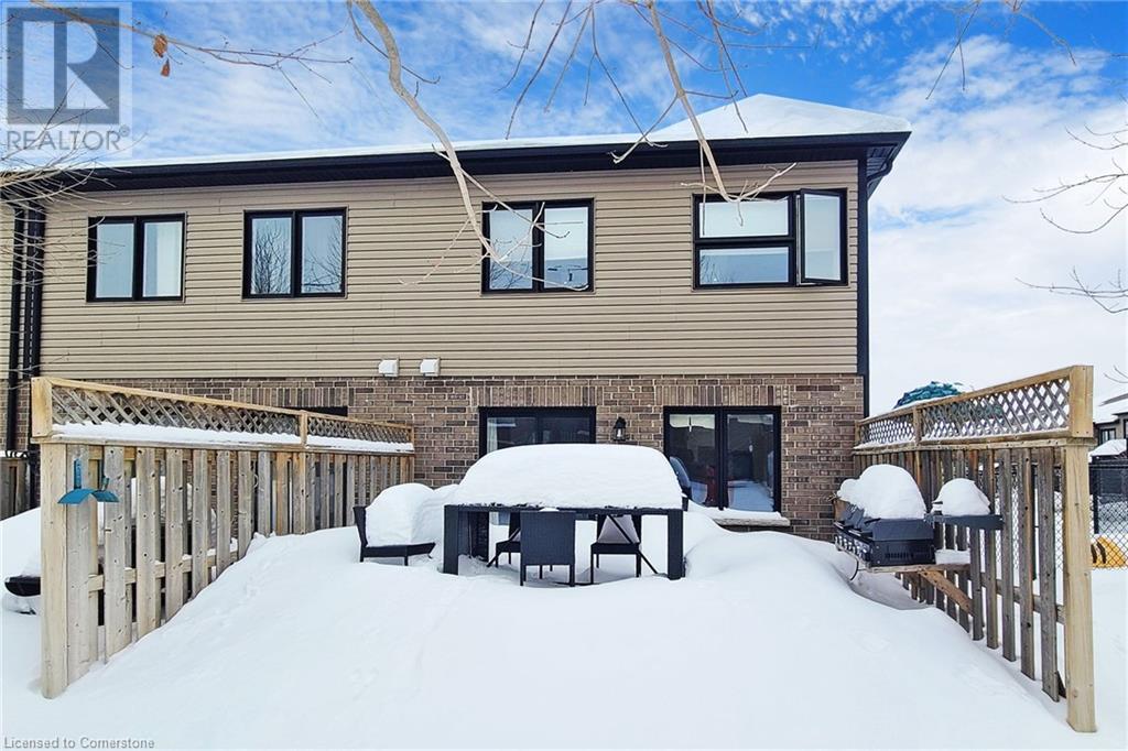 Photo 38 of 91 E Poppy Drive E Unit 13, Guelph ON