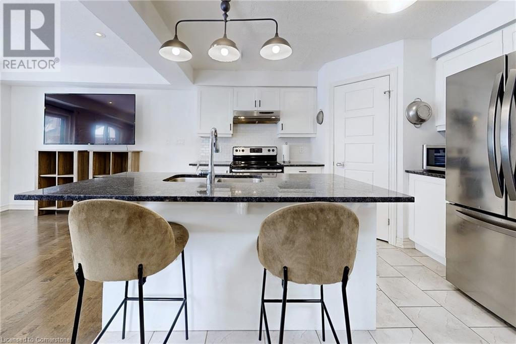 Photo 8 of 91 E Poppy Drive E Unit 13, Guelph ON