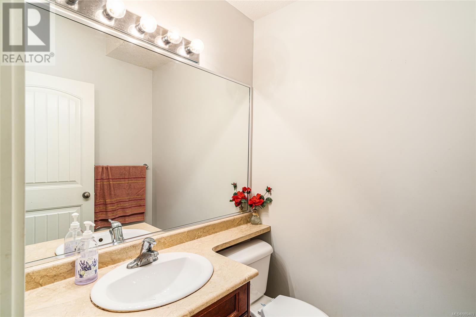 101 5186 Dunster Rd, Nanaimo real estate listing 989403