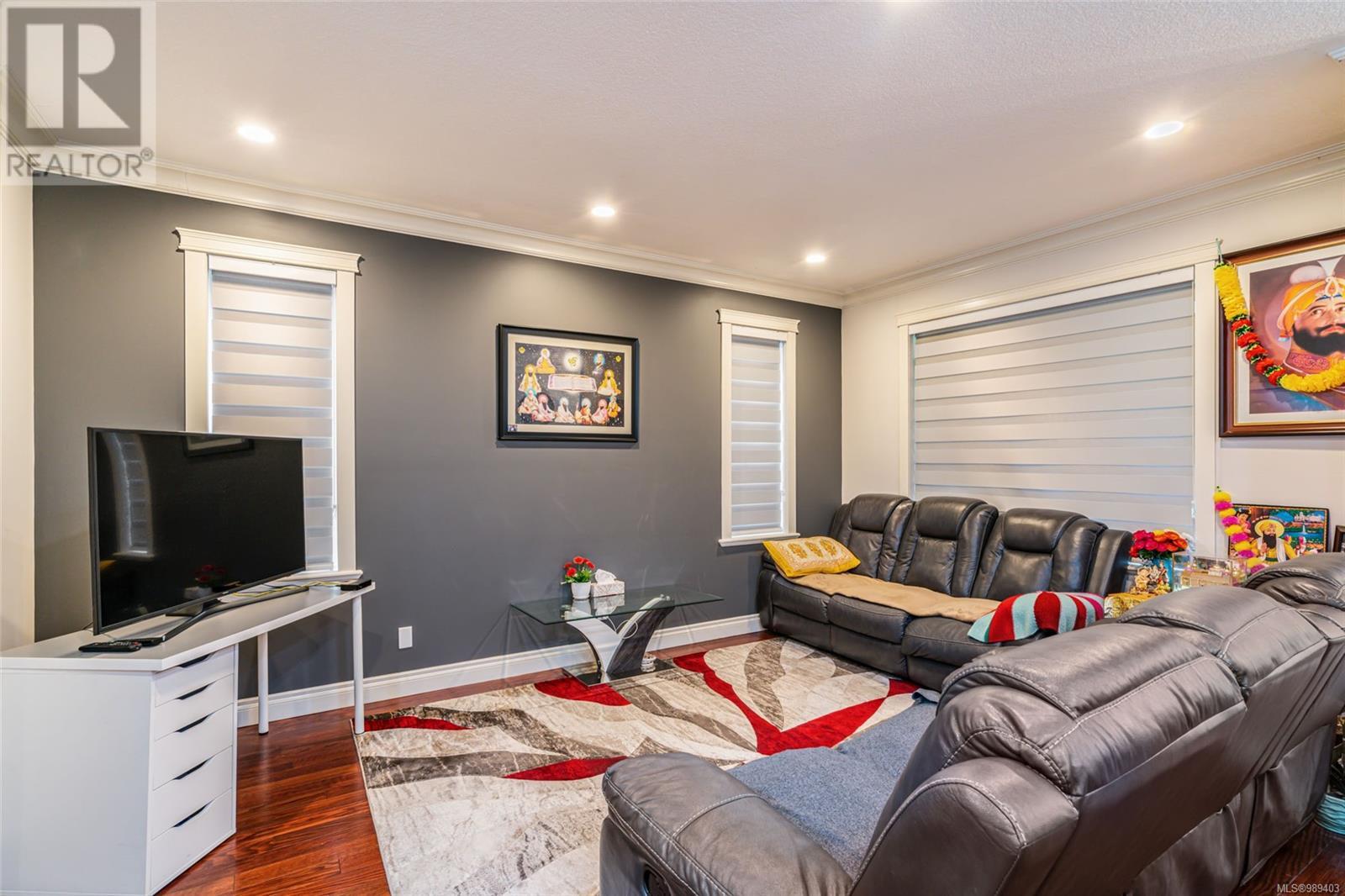 101 5186 Dunster Rd, Nanaimo real estate listing 989403