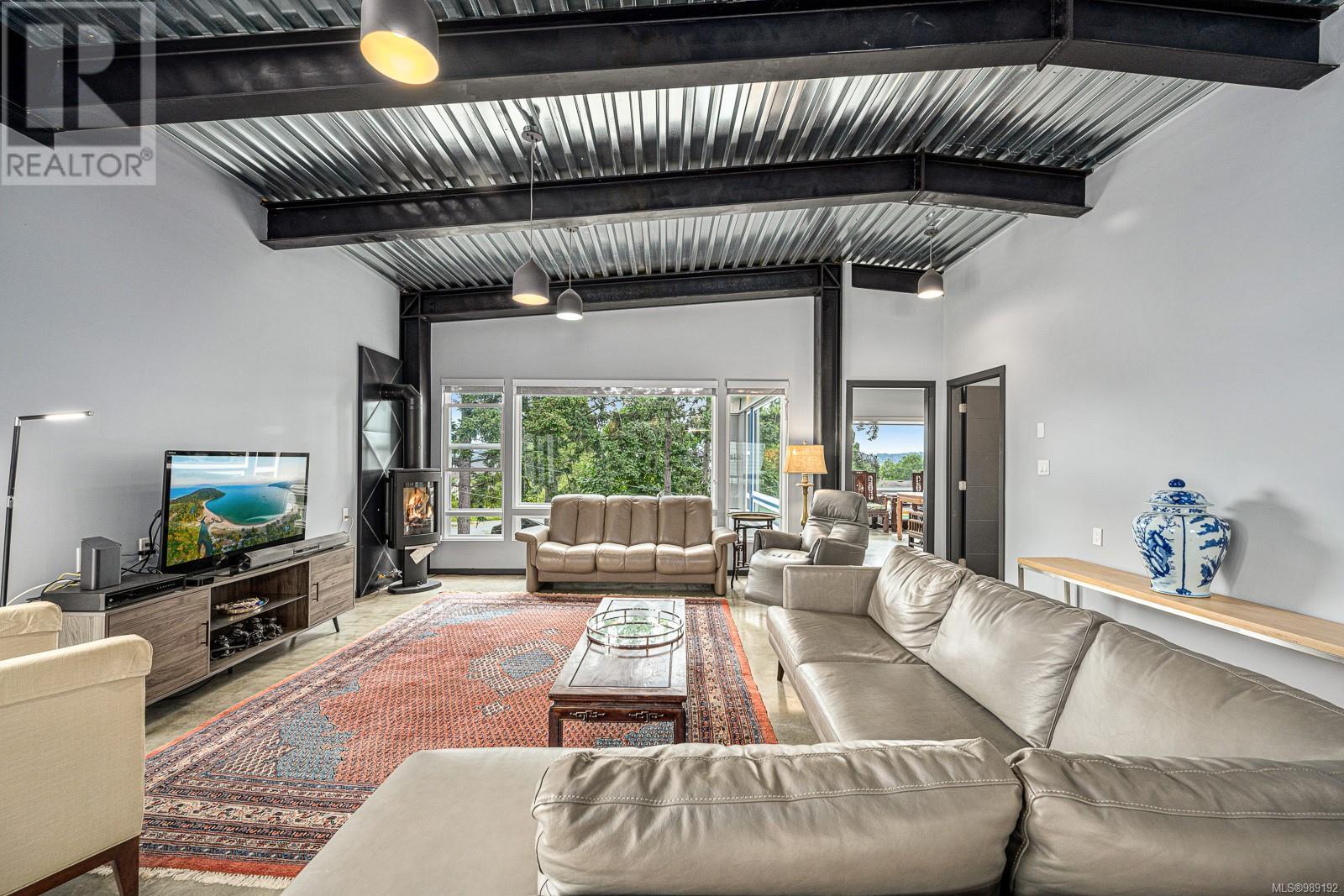 3855/3857 Warren Ave, Royston