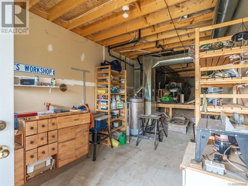 10185 View St, Chemainus