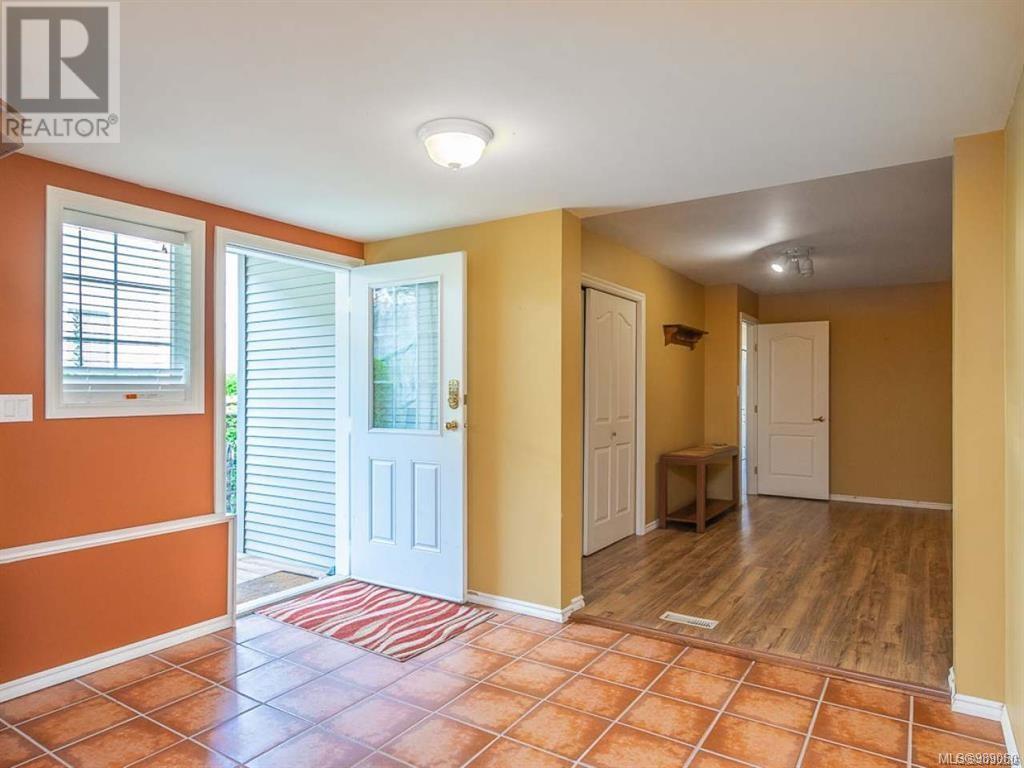 10185 View St, Chemainus