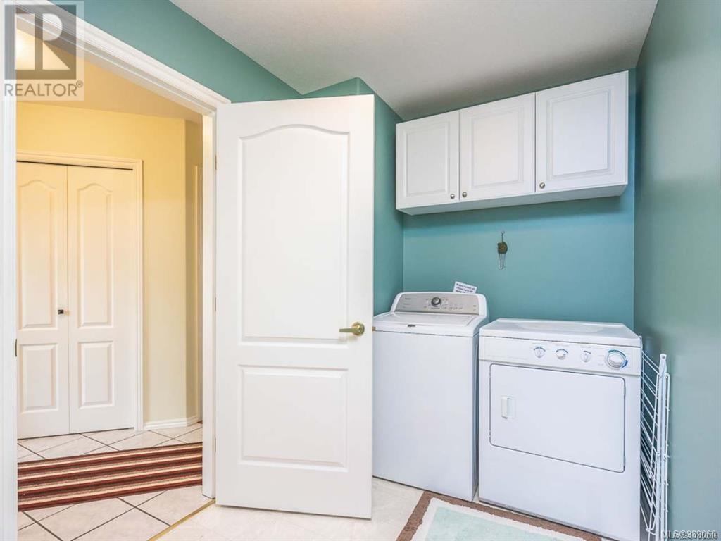 10185 View St, Chemainus