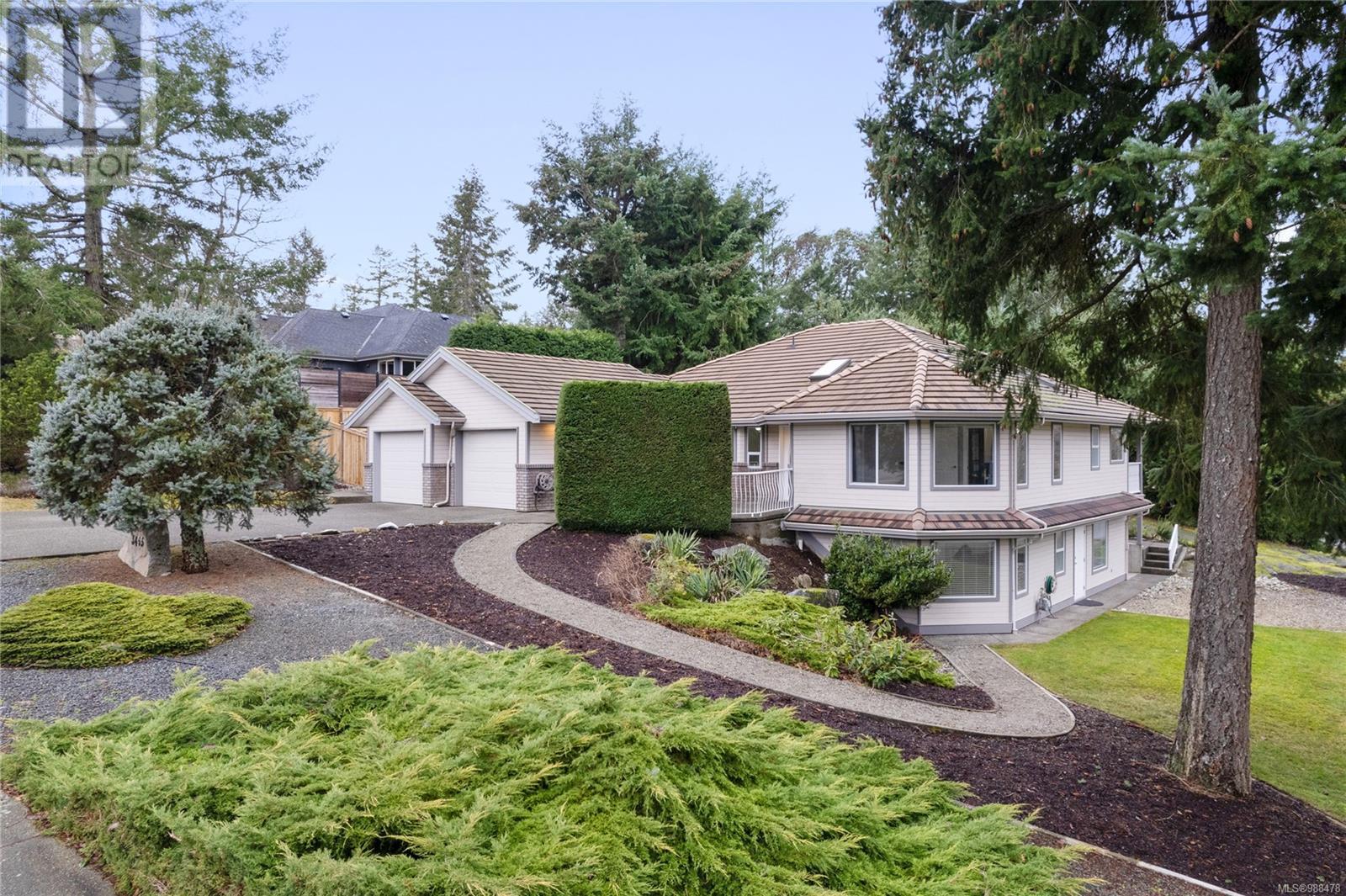 3455 Carmichael Rd, Nanoose Bay