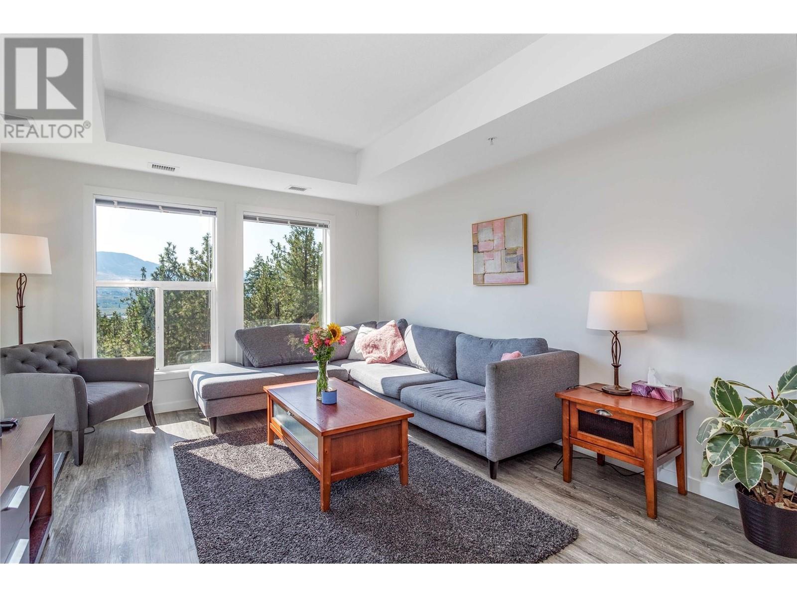 312 935 Academy Way, Kelowna