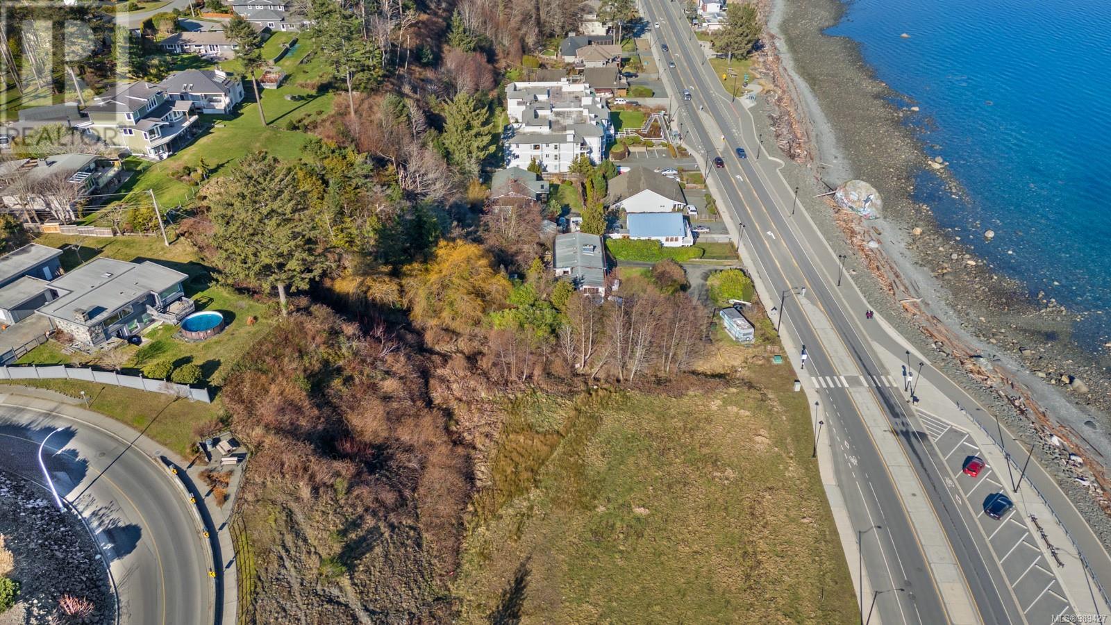 1266 Island Hwy S, Campbell River