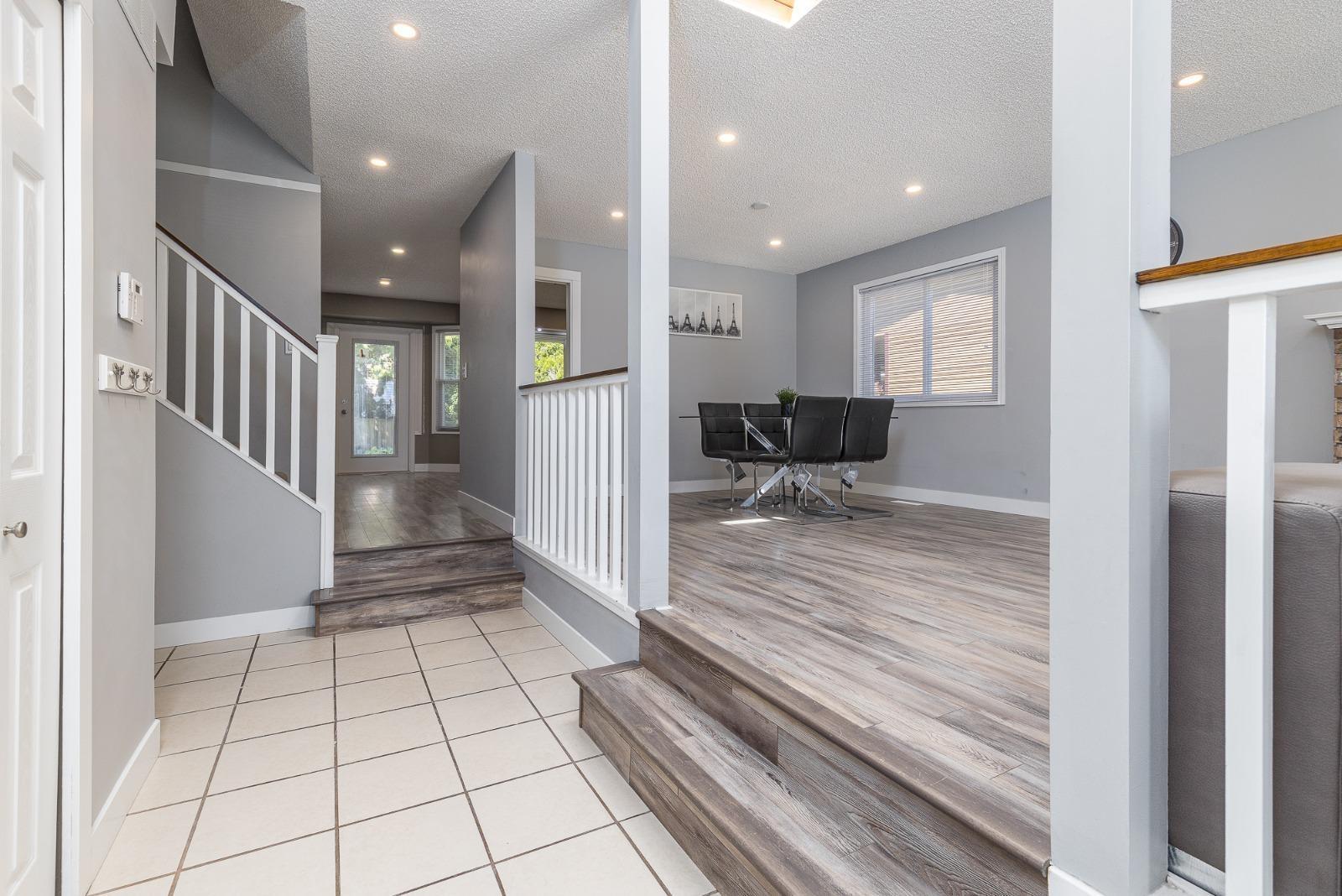 Photo 5 of 9435 149 A Street, Surrey BC