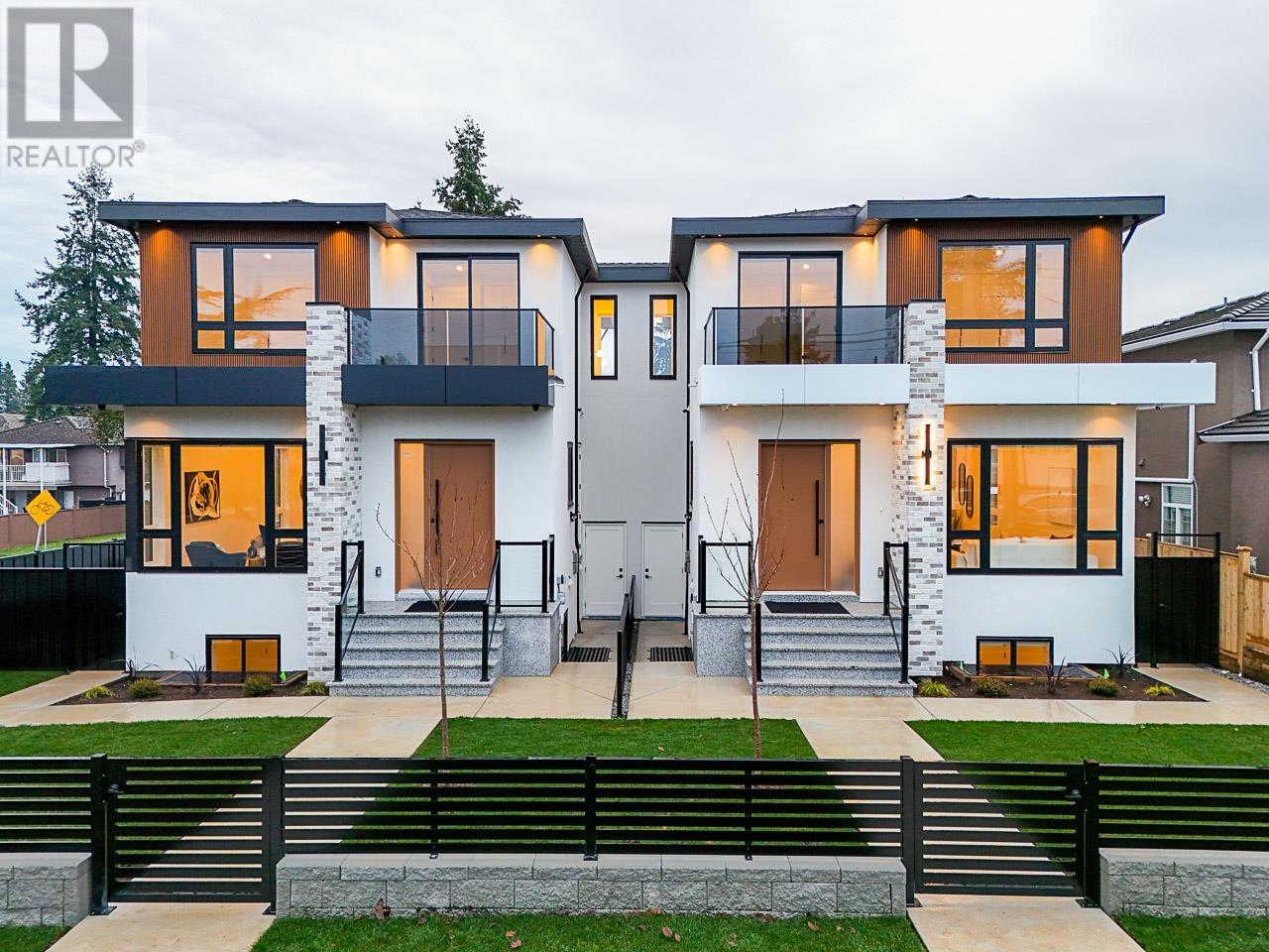 8386 14TH AVENUE, Burnaby