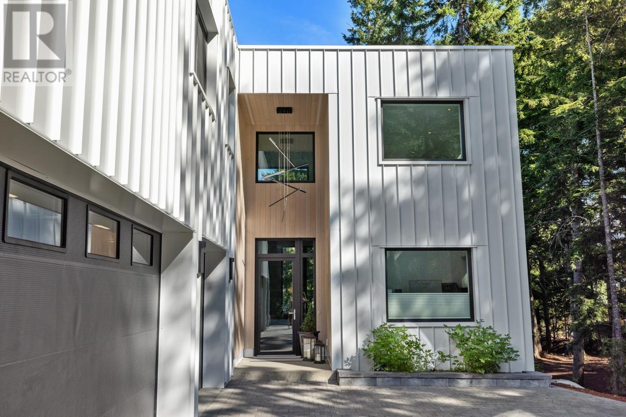 8328 NEEDLES DRIVE, Whistler