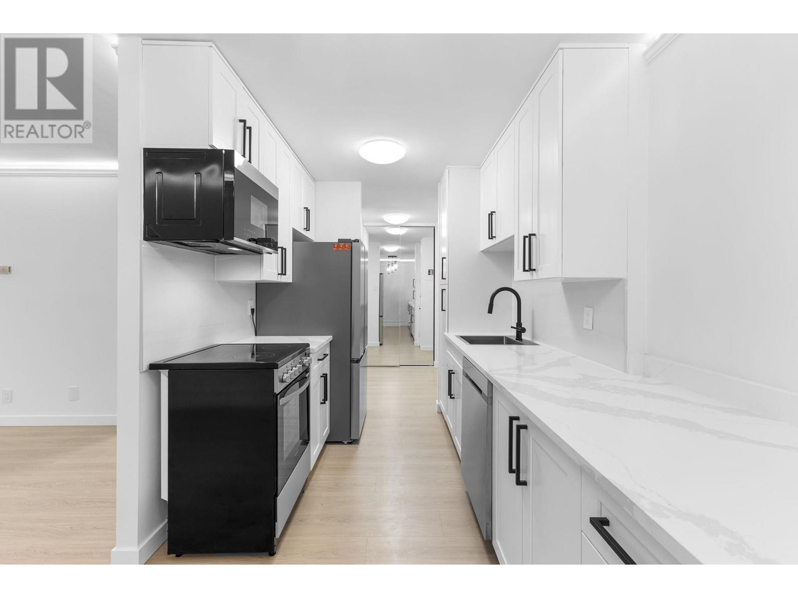 1102 2012 FULLERTON AVENUE, North Vancouver real estate listing R2969504