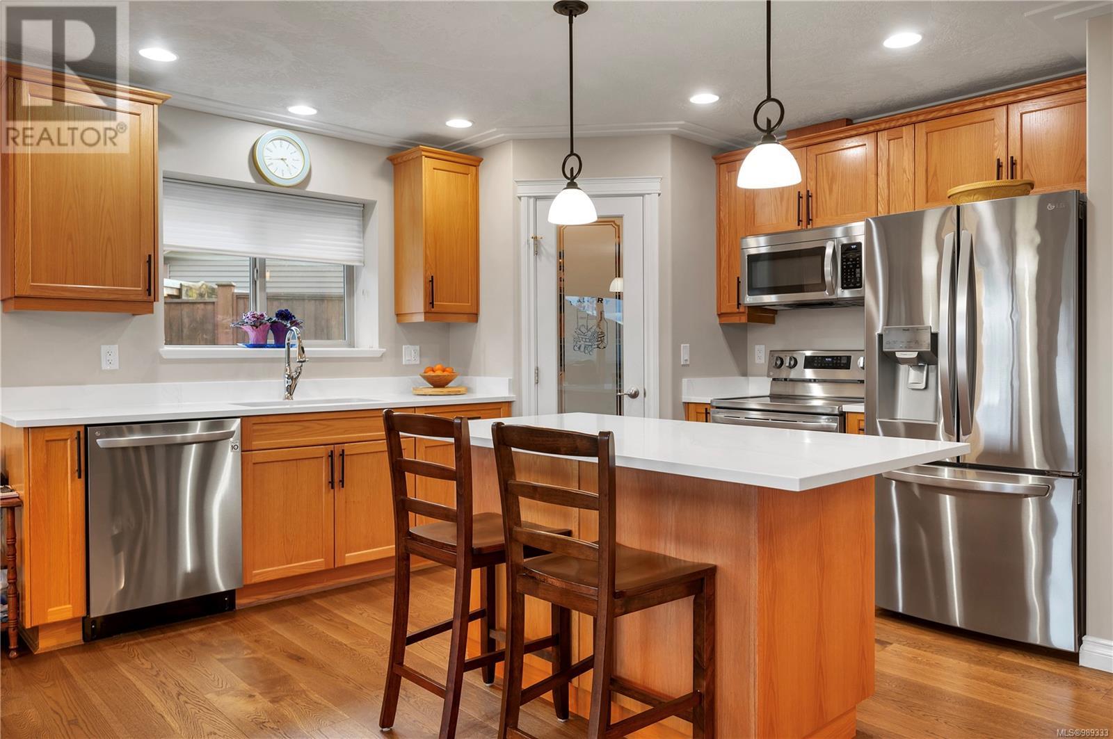 661 Eagle View Pl, Campbell River