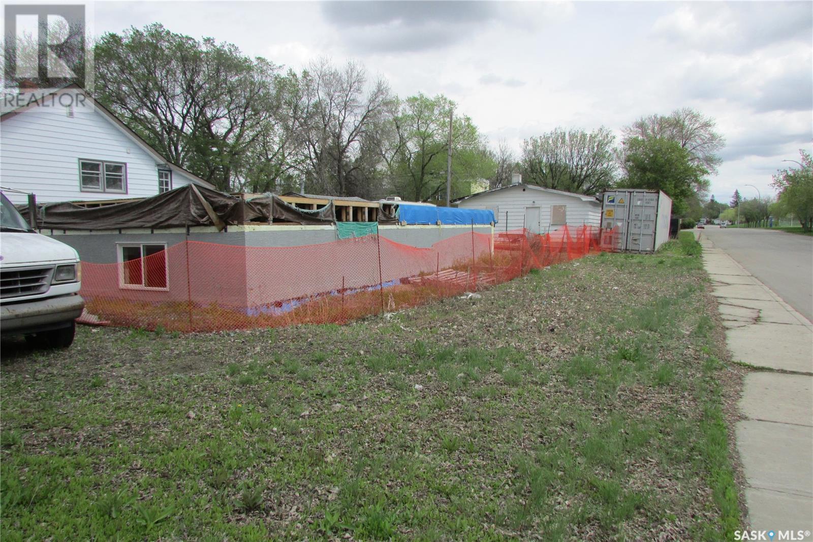 Photo 10 of 45 Cecil Crescent, Regina SK