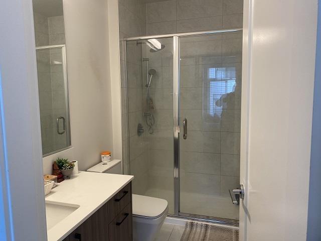 Photo 10 of 58 15235 Sitka Drive, Surrey BC