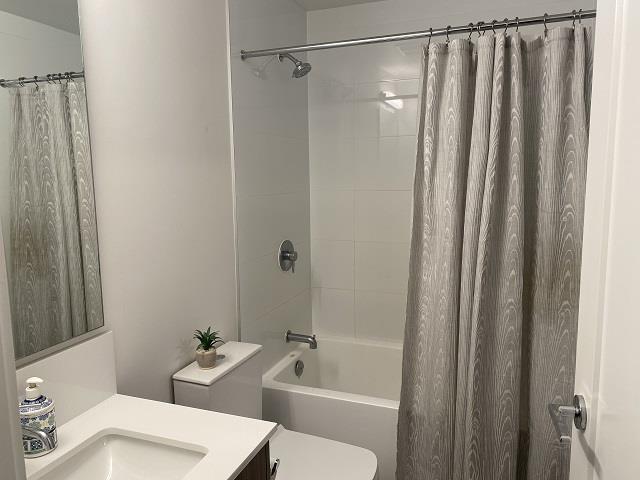 Photo 12 of 58 15235 Sitka Drive, Surrey BC