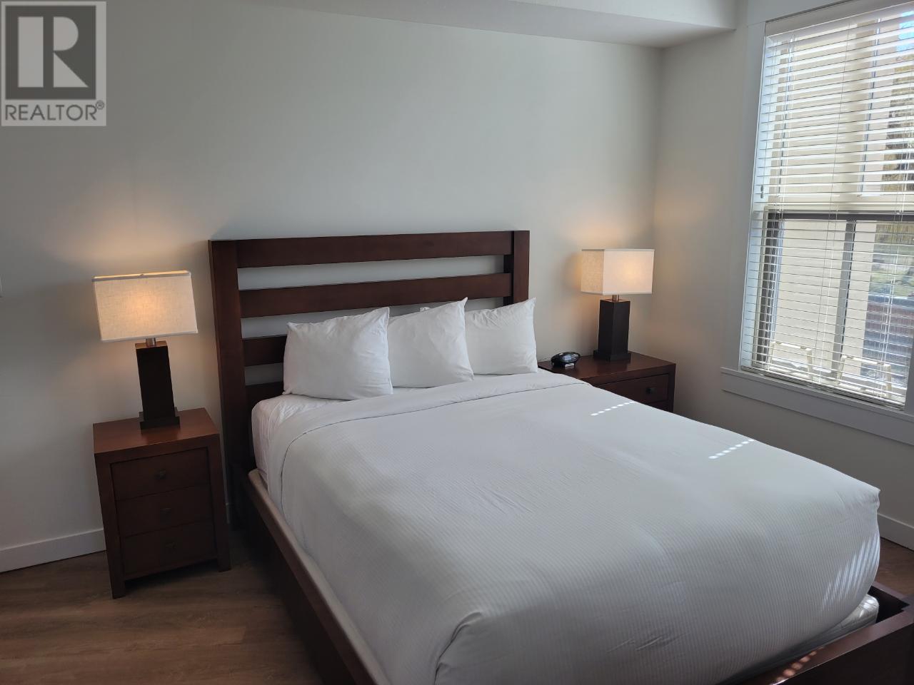 #116 4200 LAKESHORE Drive - 9