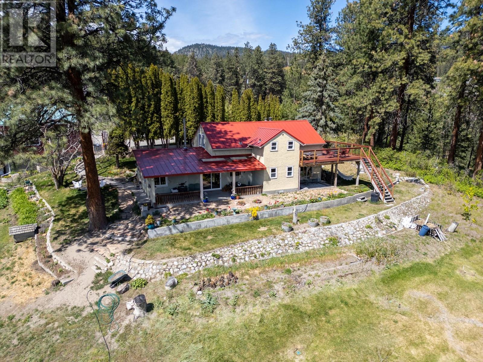 5010 Elliott Avenue, Peachland